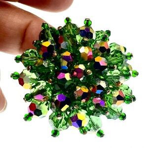 Vintage Round Brooch Pin Green Aurora Borealis Faceted Crystal Beads Silver Tone